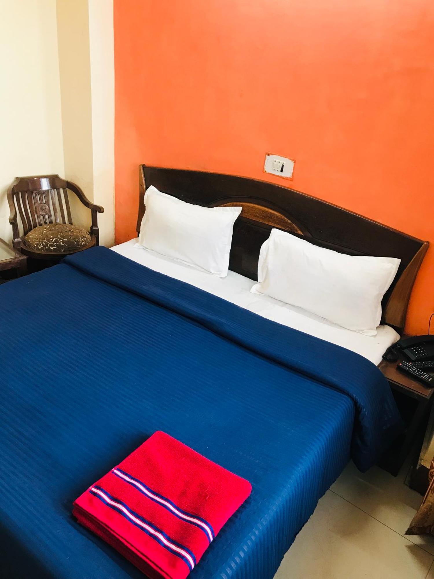 Castle View Hotel Мусори Екстериор снимка